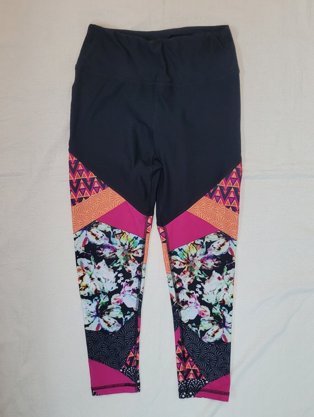 RBX Active Black Cropped Leggings Pink, Orange & Multicolor Floral Womens Small
